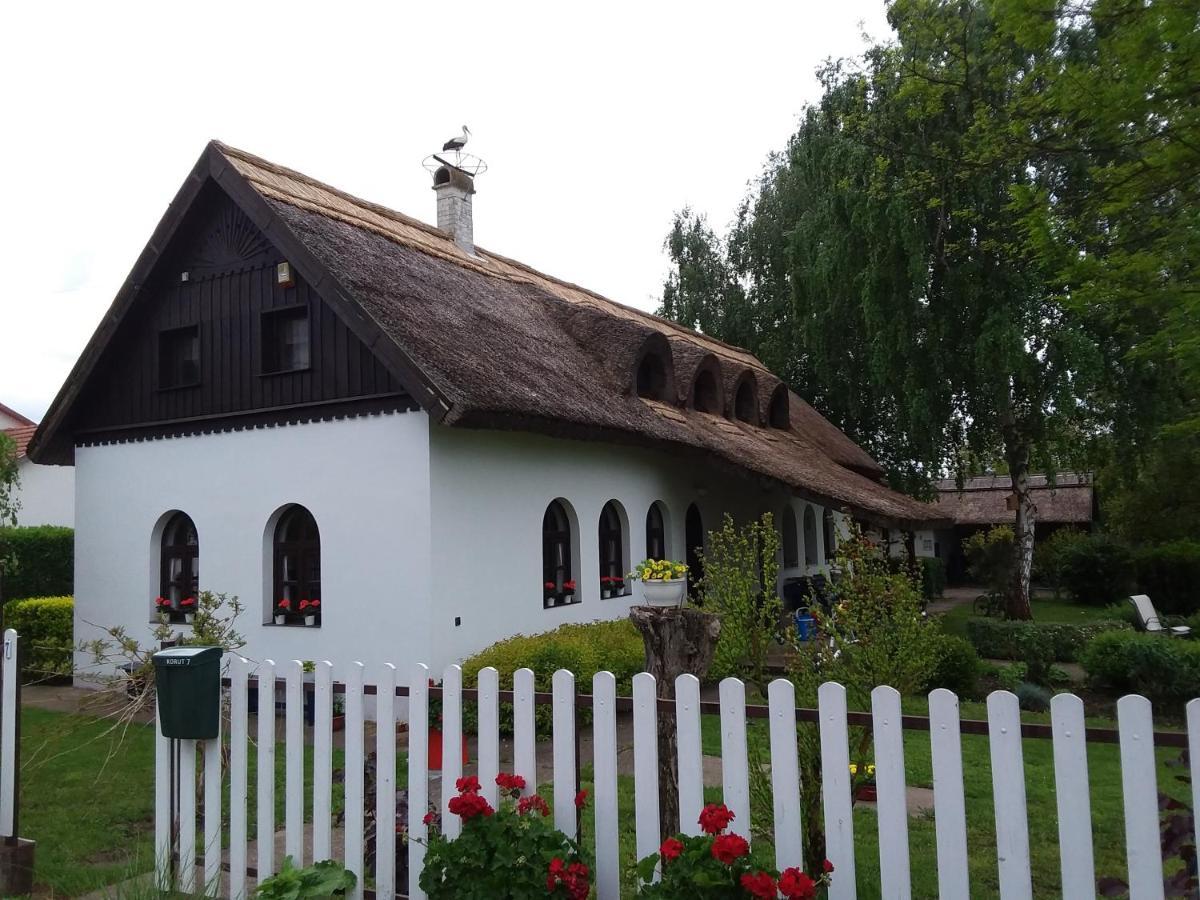 Herberg Tisza Tiszabábolna Exterior photo